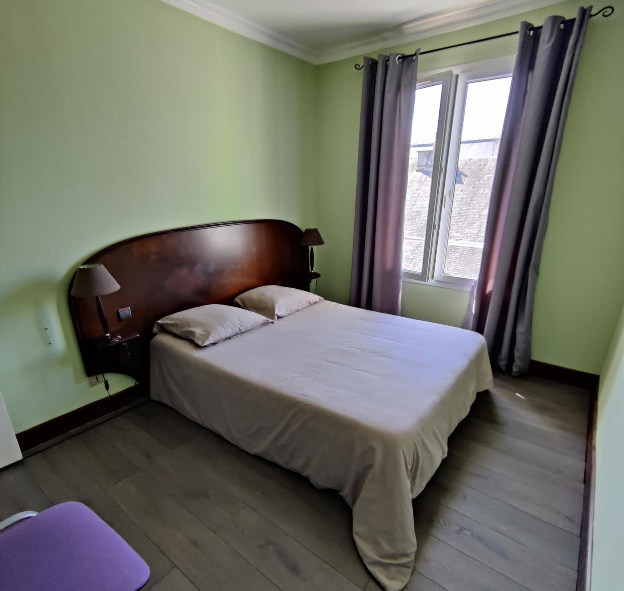 Hotel Saint - Pierre Villedieu-les-Poëles Dış mekan fotoğraf